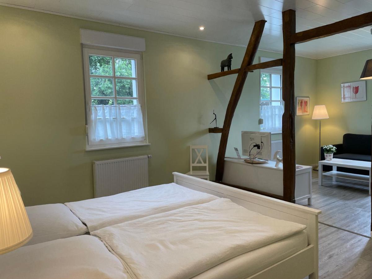 Molehill Shire Apartment Huckeswagen Bagian luar foto